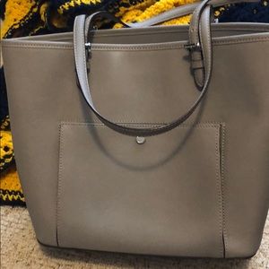 Michael kors tote in pebbled grey